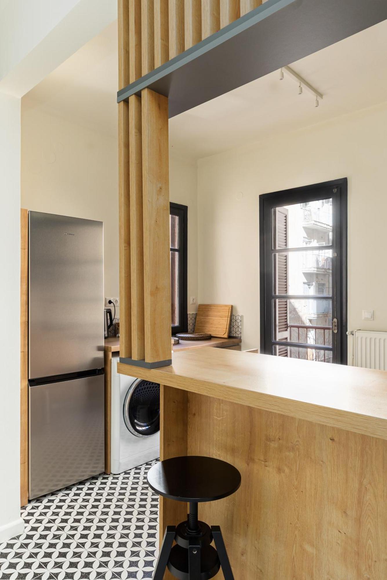 Vista By Halu!: Spacious City Centre Home Tesalonika Bagian luar foto